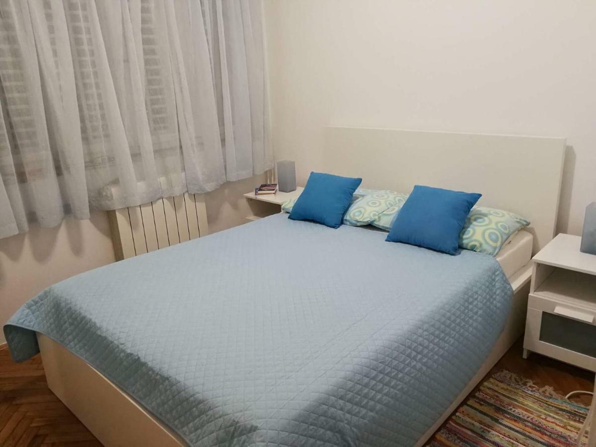 Apartments Barbaresko Lumbarda Exteriör bild